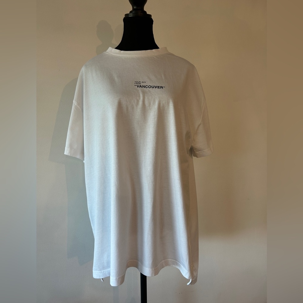 VV SVEGLIO ( Your boy from “Vancouver” ) Printed White T-Shirt